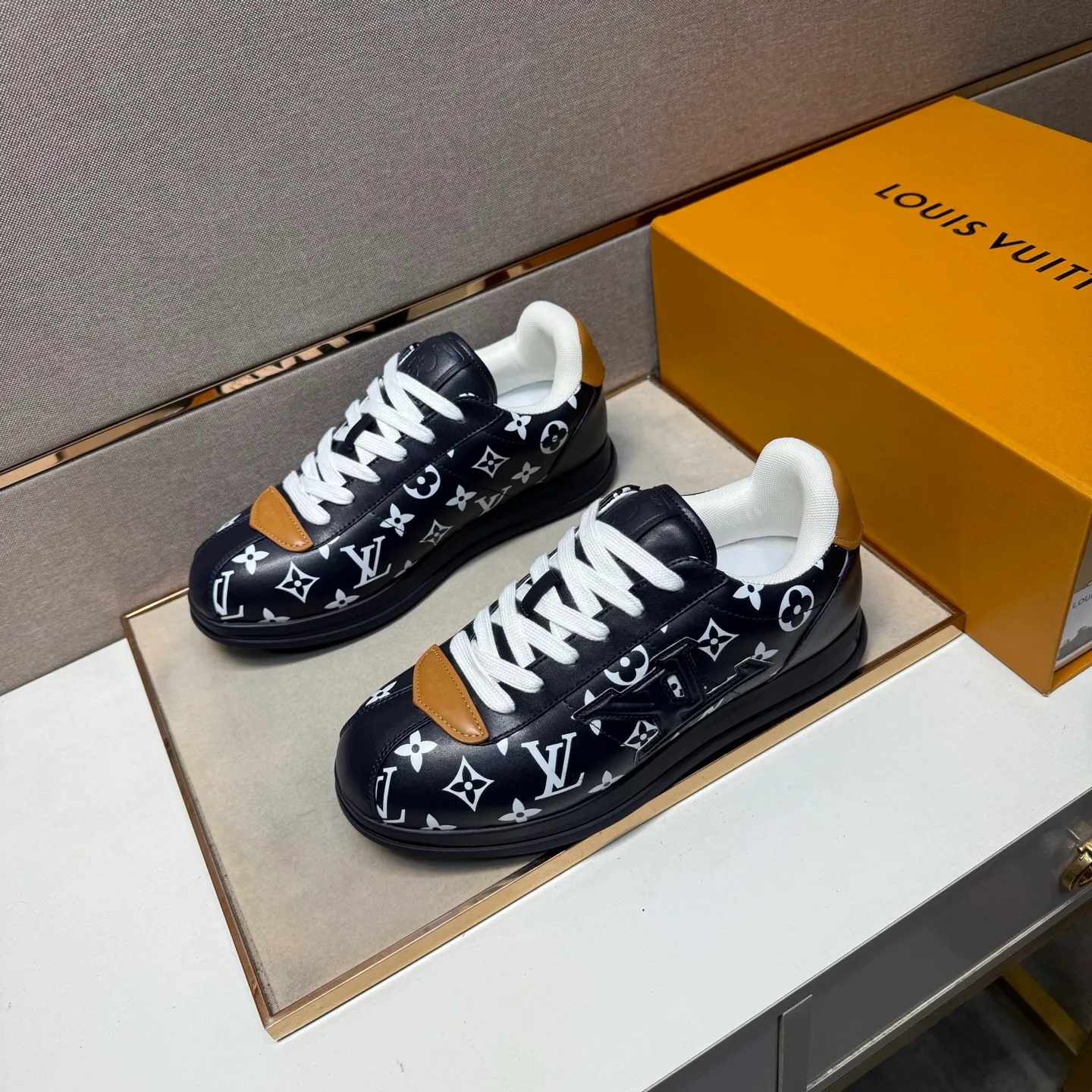 Men's men's shoes 💰pp560 [LV～] Men's casual shoes 2025z cabinet sales simultaneously 🔶Size: 38-44 #️⃣ 🔷4 colors🔜The upper is made of multi-material splicing➕Mesh lining, comfortable and breathable, sole: original comfortable and wear-resistant outsole, ⚠️real thing📱photographed🎬real thing is better📢📢📢